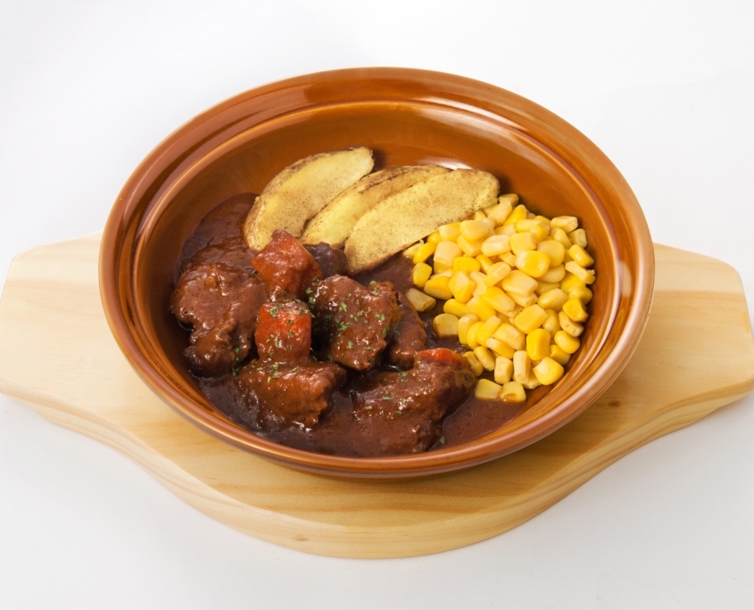 紅酒金醬燉牛肉